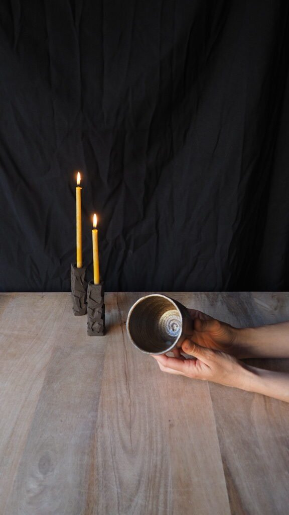 vaso negro facetado