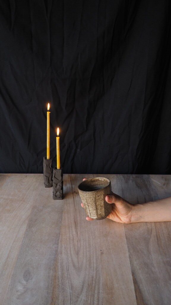vaso negro facetado