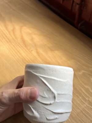 vaso textura crema blanco 4
