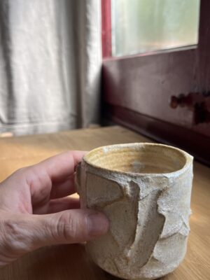 vaso con textura arena 3