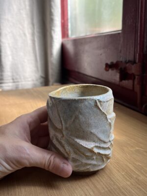 vaso con textura arena 5