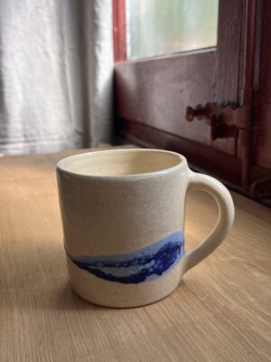taza paisaje azul 1