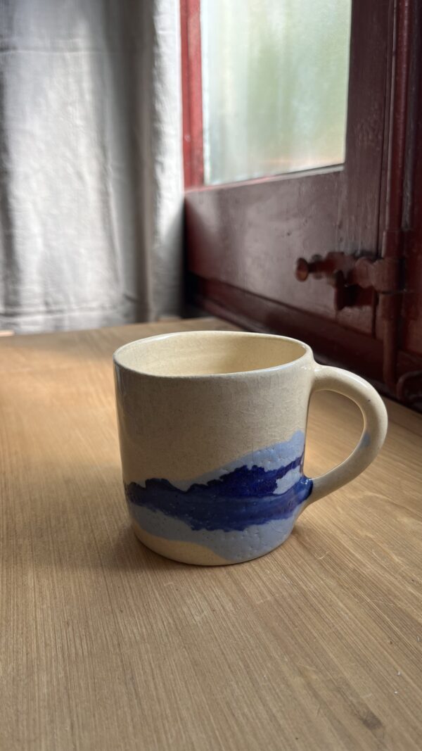 taza paisaje azul 2