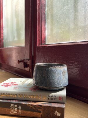 vaso azul oscuro