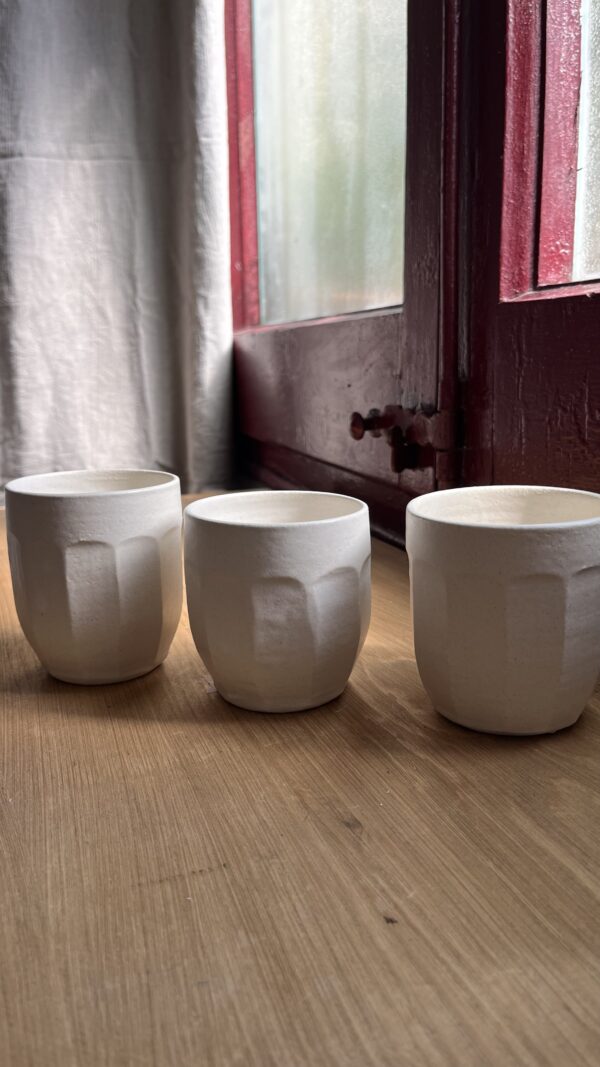 IMG_6689 vaso facetado blanco 1