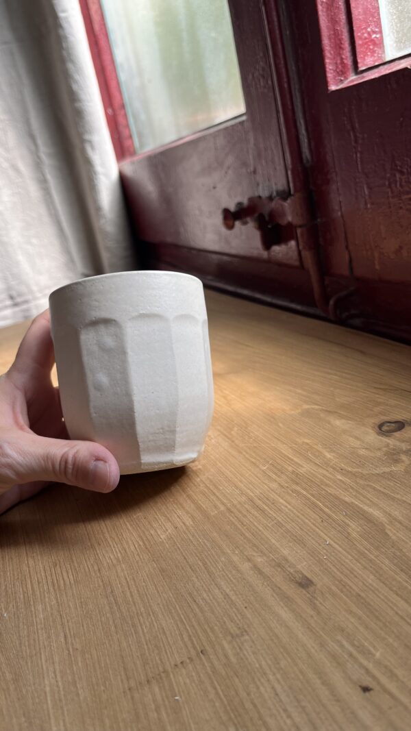 IMG_6690 vaso facetado blanco 1