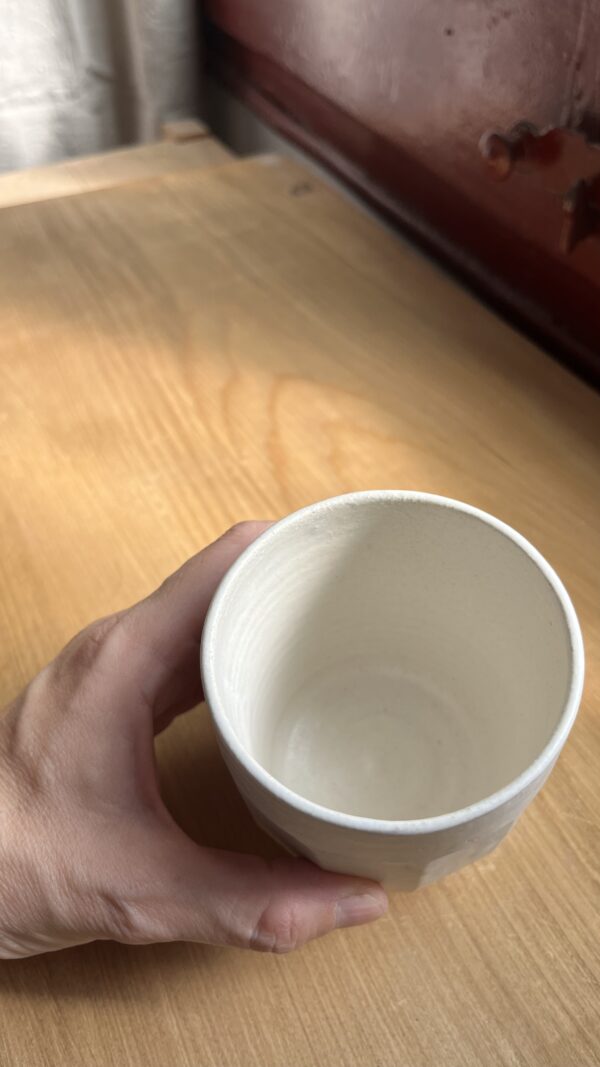 IMG_6692 vaso facetado blanco 1