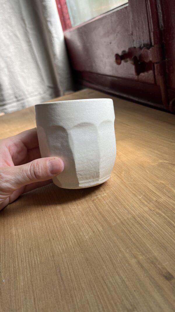 IMG_6693 vaso facetado blanco 2